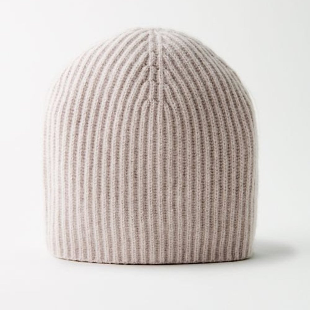 Aritzia Auxiliary Cashmere Beanie Hat *NWT*